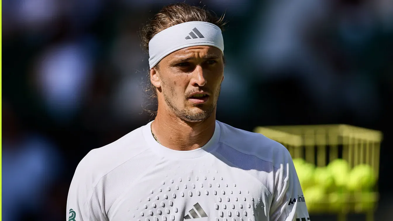 Zverev zaskoczył strojem na Wimbledonie. Tajemnica tkwi w dziwnych wypustkach