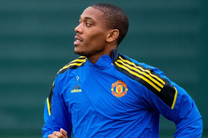 Anthony Martial co raz bliżej Newcastle United