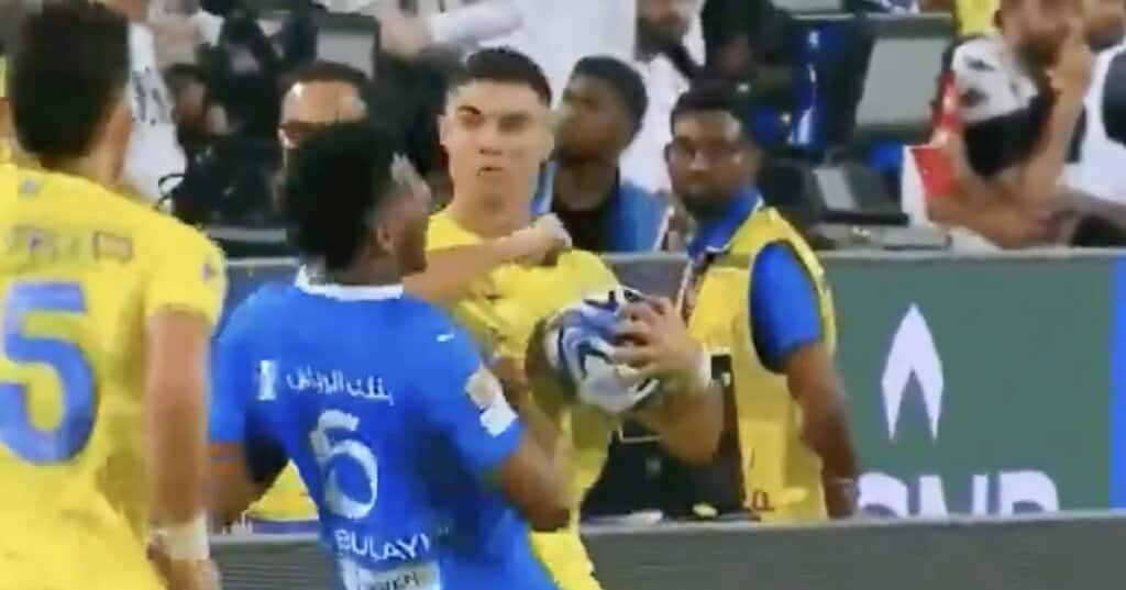 Ronaldo zaatakował rywala z Al Hilal. Czerwona kartka! [WIDEO]