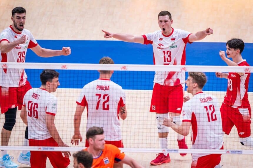 Liga Narodów siatkarzy 2025: Polacy lepsi od Holendrów na inaugurację fazy zasadniczej! (Fot.: FIVB via VolleyballWorld.com / materiały prasowe)