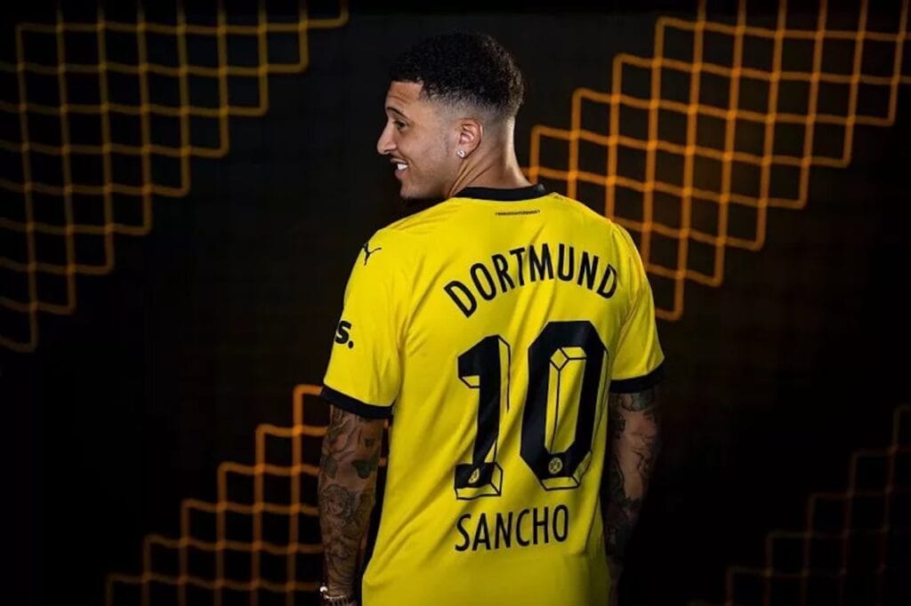 Oficjalnie: Borussia Dortmund negocjuje powrót Jadona Sancho z Manchesteru United
