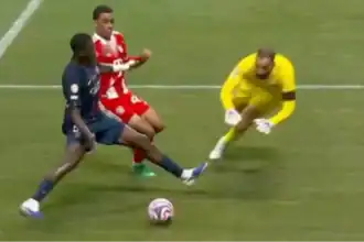 Bayern w szoku: Musiala wypada na 5 miesięcy po brutalnym faulu bramkarza PSG