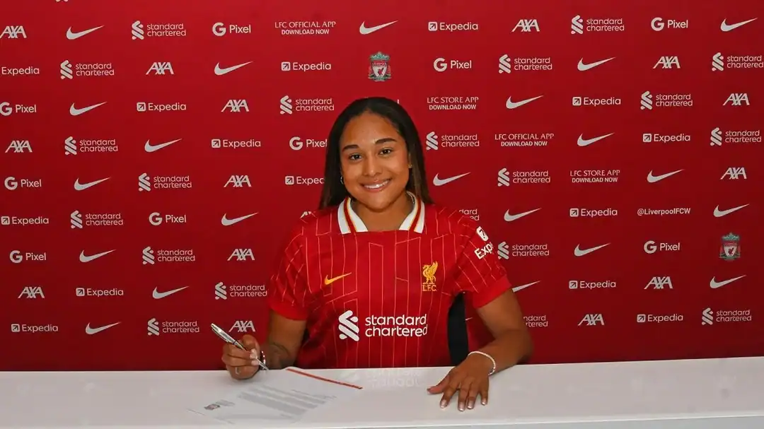 Z Liverpoolu do Arsenalu: Smith przechodzi do historii jako pierwsza piłkarka warta milion funtów