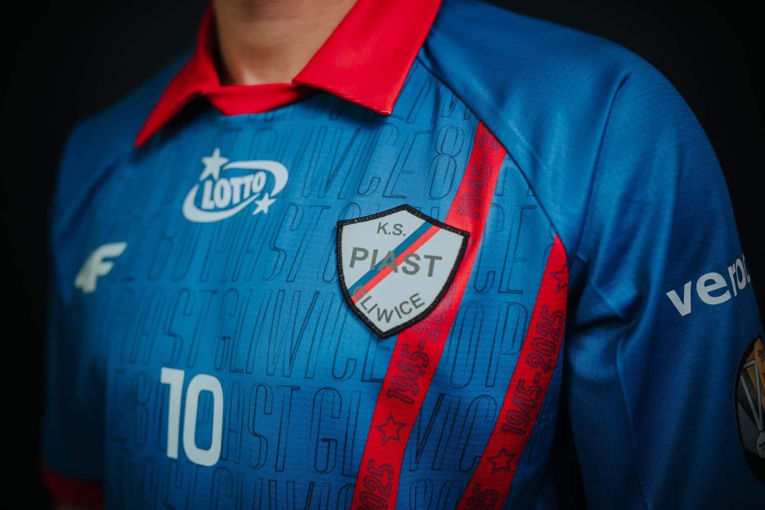 Piast zaprezentował koszulki na 80 lat klubu. Cena? Kibice nie będą zadowoleni!