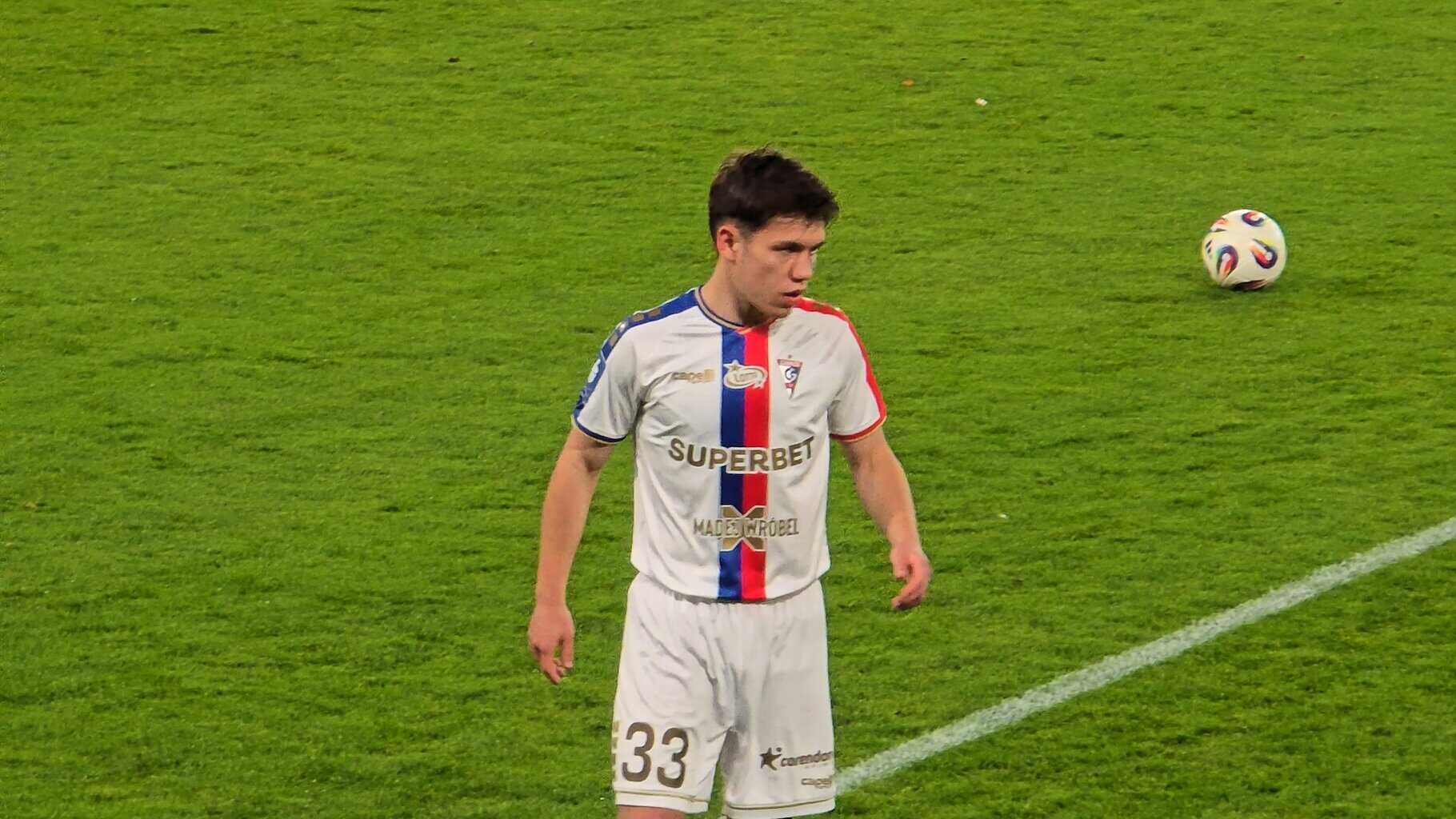 Lechia Gdańsk – Górnik Zabrze transmisja za darmo: Gdzie oglądać mecz dzisiaj na żywo? (2.12.2025) [STS Puchar Polski]