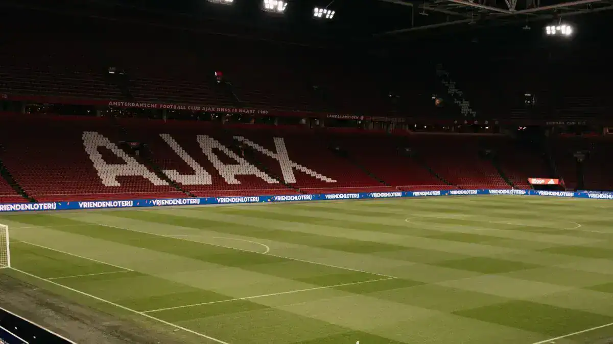 Klub zamyka własnych fanów! Ajax podejmuje drastyczną decyzję przed najważniejszym meczem